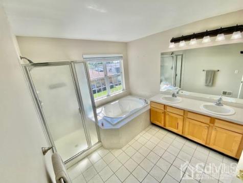 24 Skurka Court Sayreville NJ 08872