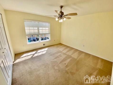 24 Skurka Court Sayreville NJ 08872
