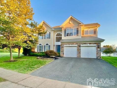 24 Skurka Court Sayreville NJ 08872
