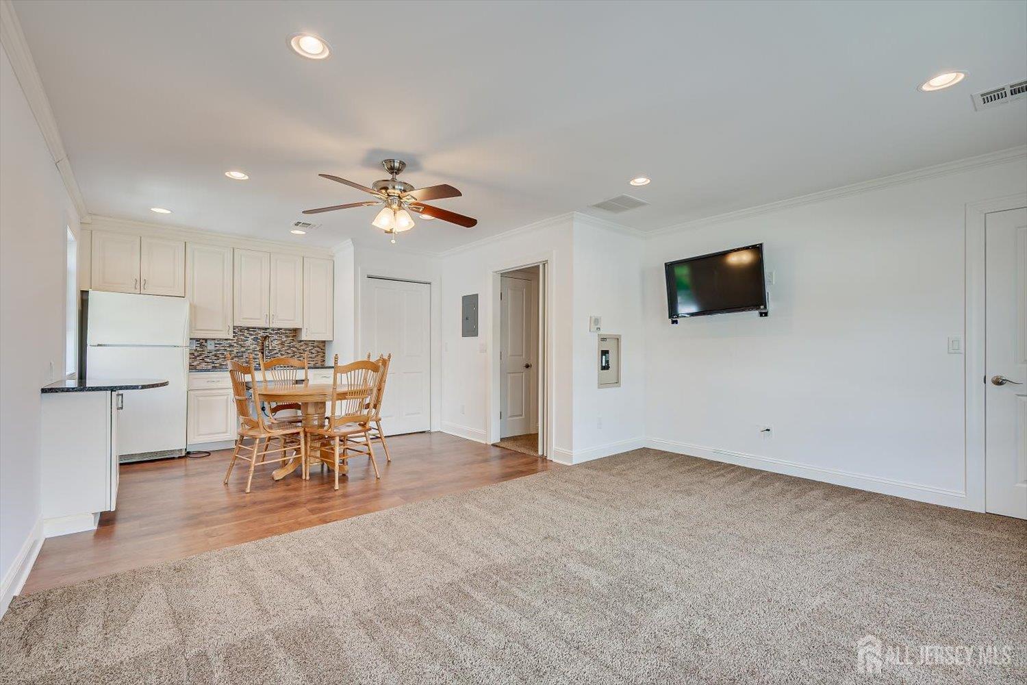 15 Lowell Street Iselin NJ 08830