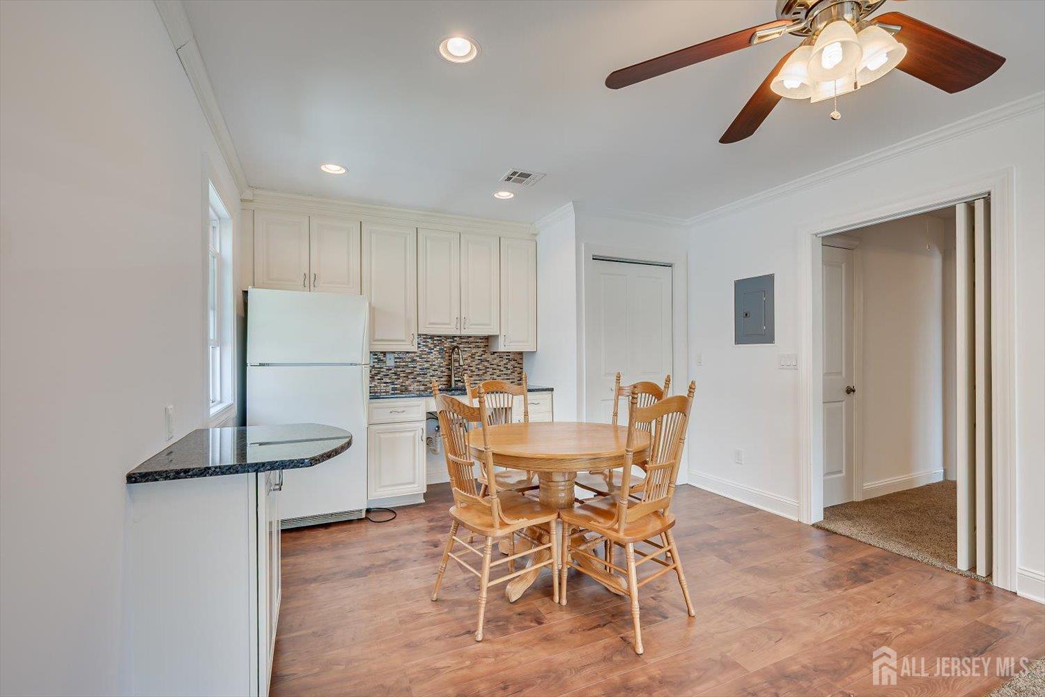 15 Lowell Street Iselin NJ 08830