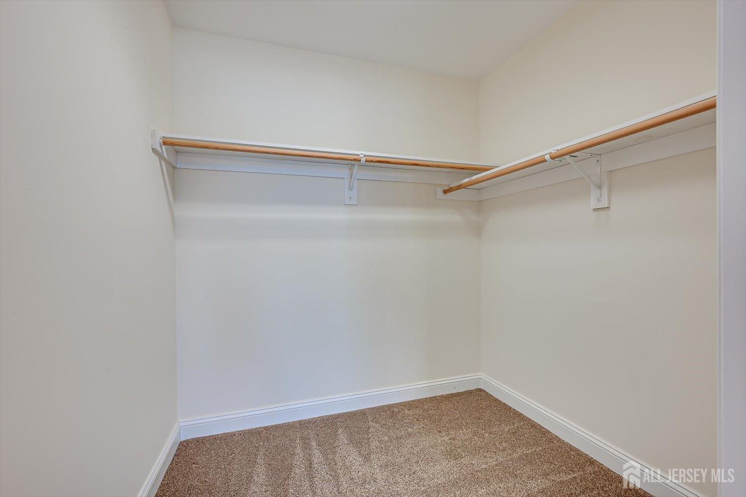 15 Lowell Street Iselin NJ 08830