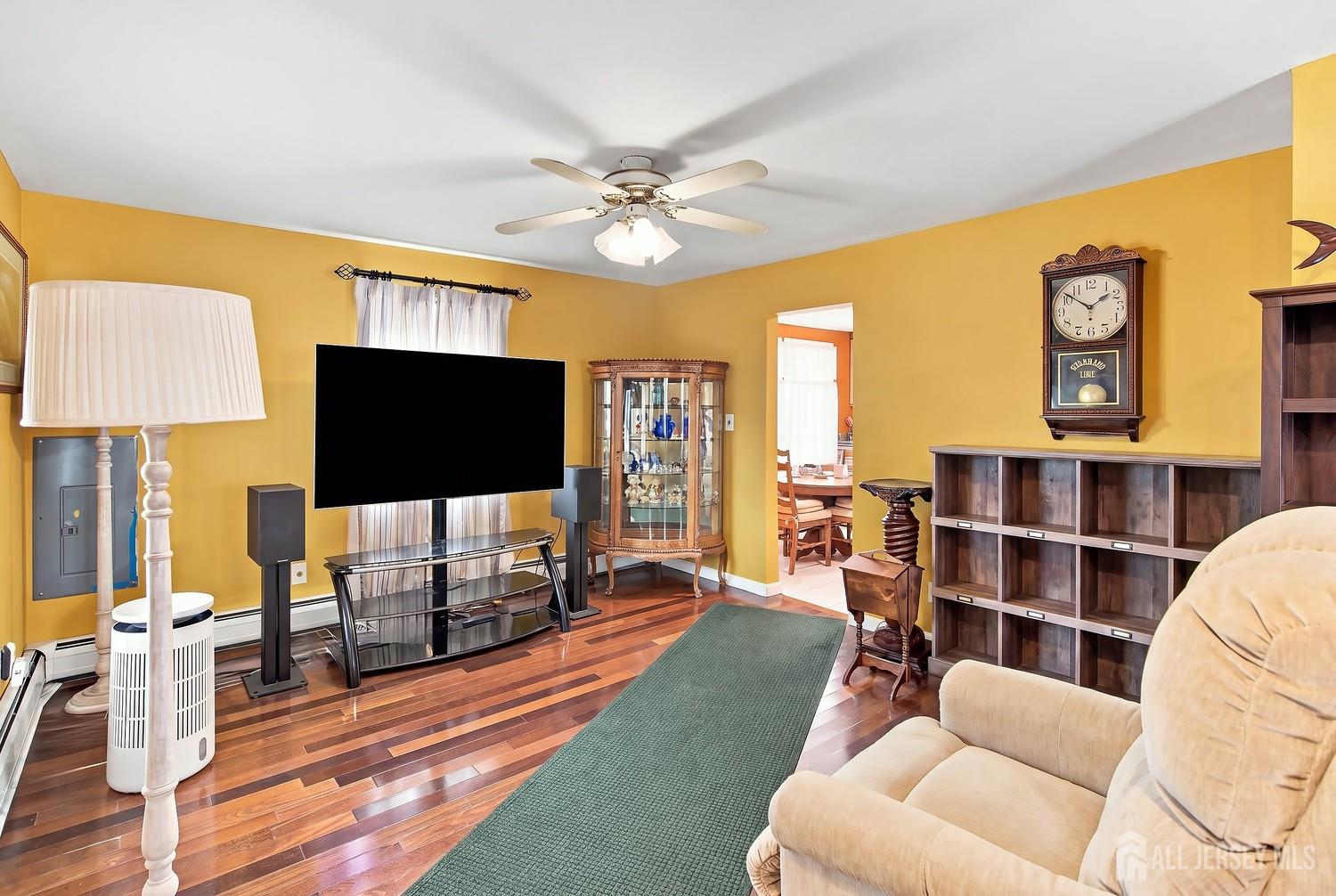 11 Fox Avenue Keansburg NJ 07734