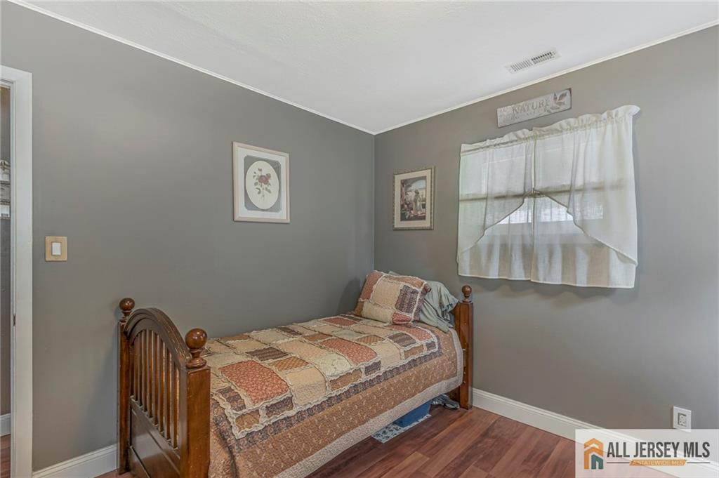21 Louis Avenue Middlesex NJ 08846