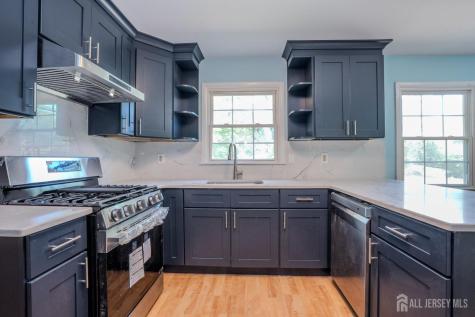 18 Parker Road Plainsboro NJ 08536