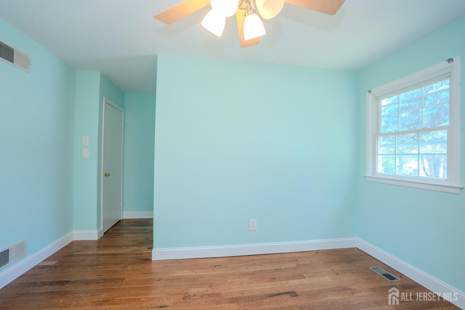 18 Parker Road Plainsboro NJ 08536