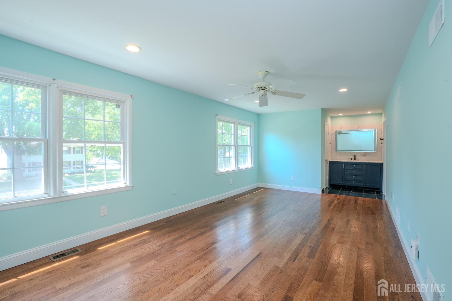 18 Parker Road Plainsboro NJ 08536