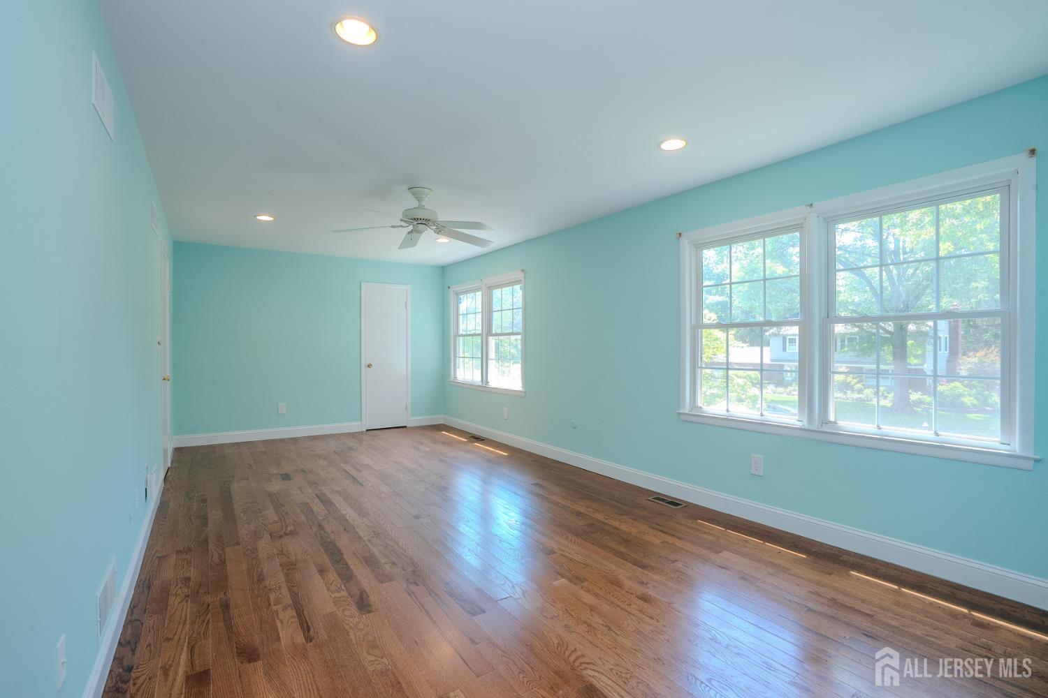 18 Parker Road Plainsboro NJ 08536