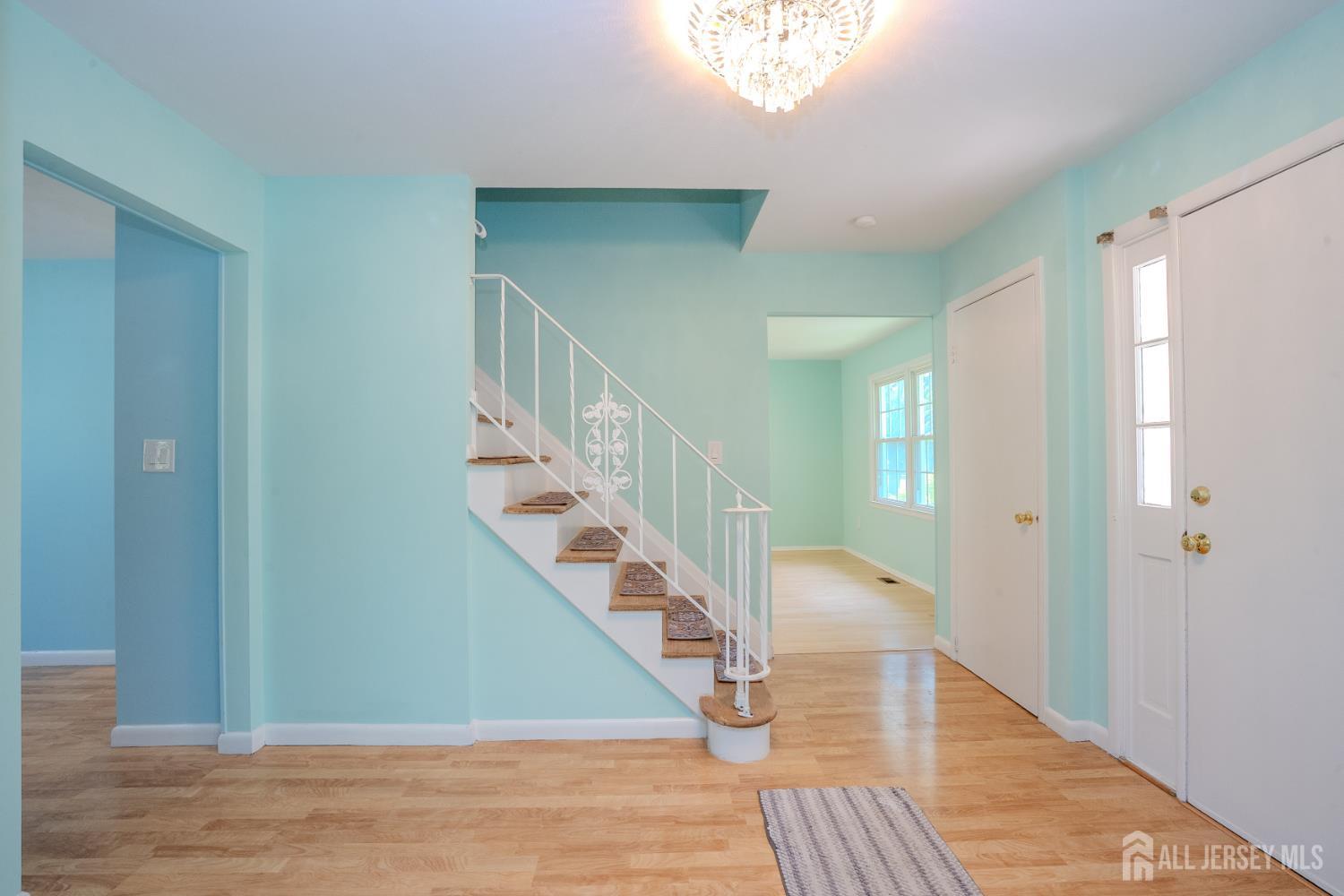 18 Parker Road Plainsboro NJ 08536