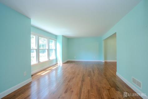 18 Parker Road Plainsboro NJ 08536