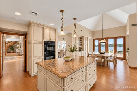 99 Holly Lane Bayville NJ 08721