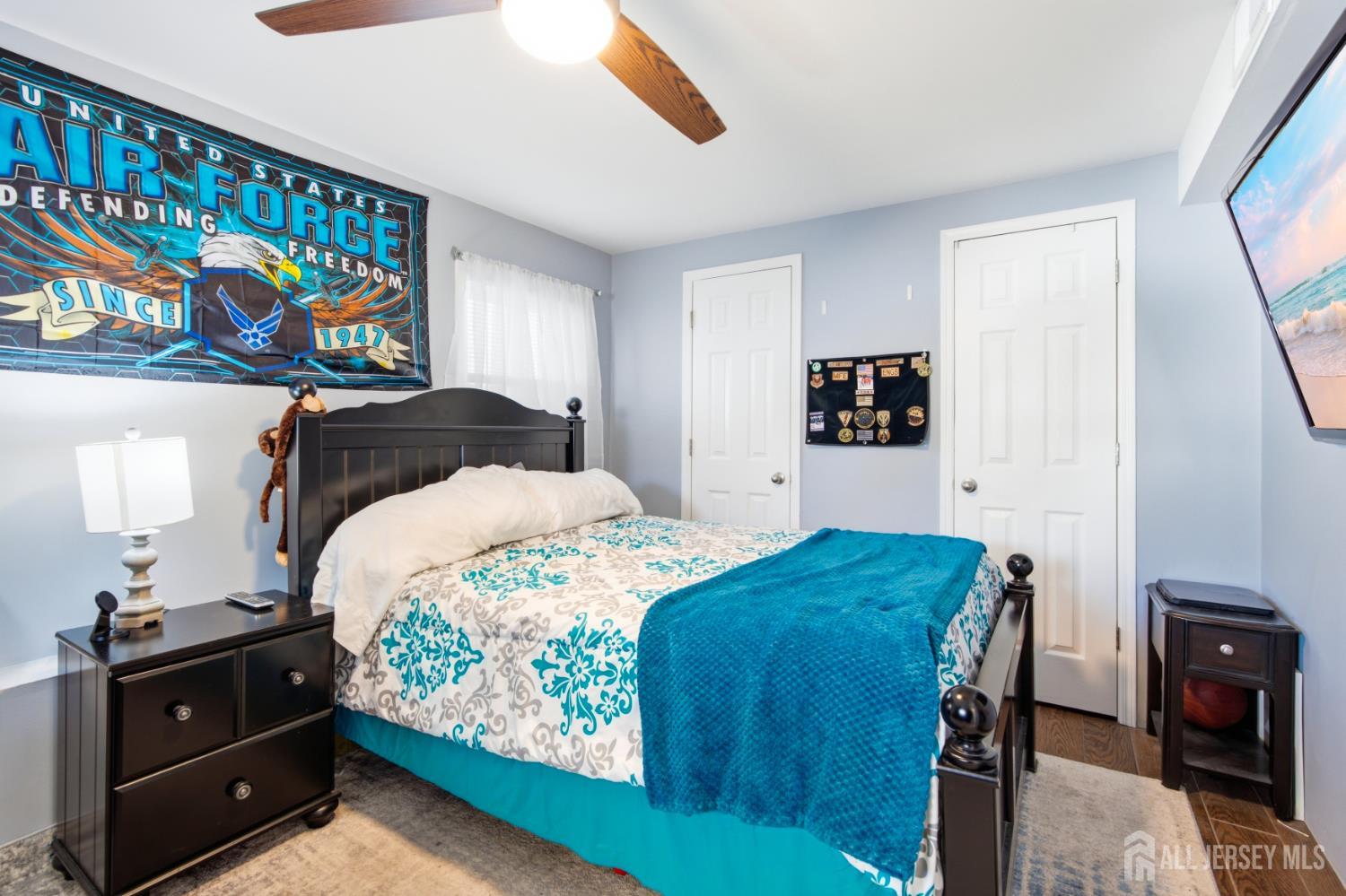 8 Oak Street Carteret NJ 07008