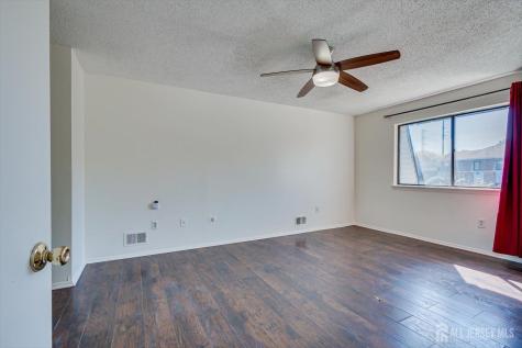 1315 Edison Glen Terrace Edison NJ 08837