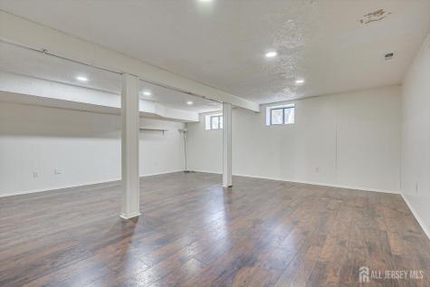 1315 Edison Glen Terrace Edison NJ 08837