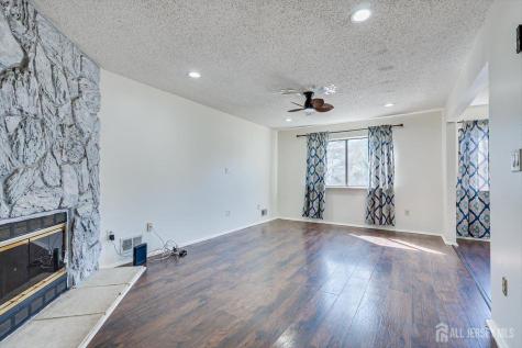 1315 Edison Glen Terrace Edison NJ 08837