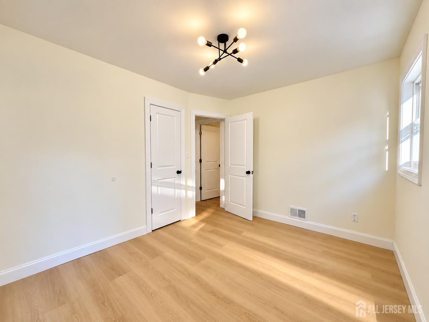 19 E Zoller Road East Brunswick NJ 08816