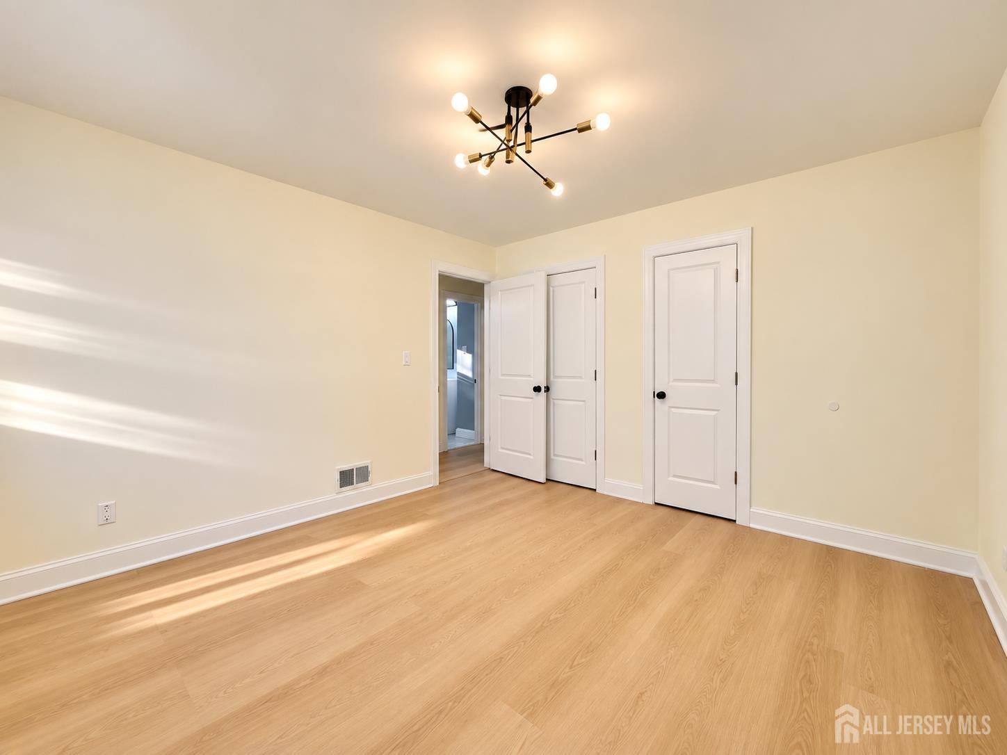 19 E Zoller Road East Brunswick NJ 08816