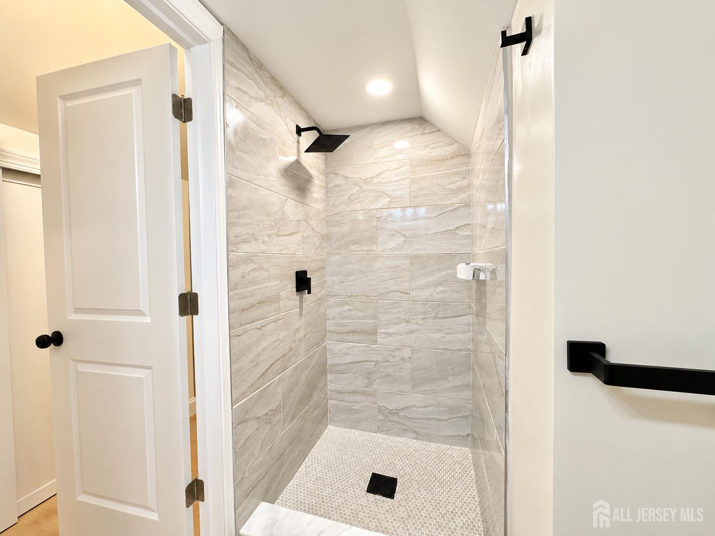 19 E Zoller Road East Brunswick NJ 08816