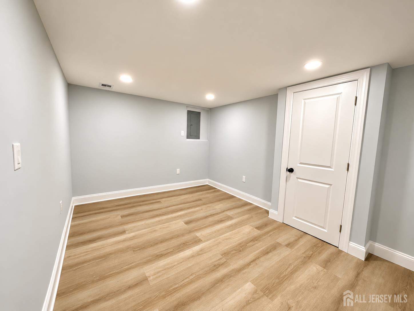 19 E Zoller Road East Brunswick NJ 08816