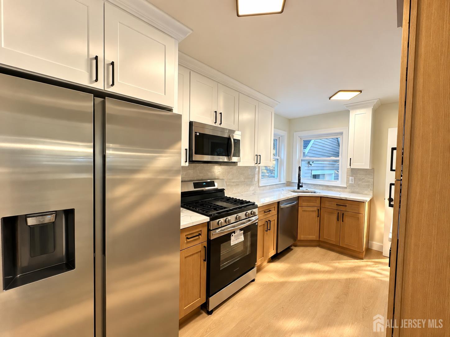 19 E Zoller Road East Brunswick NJ 08816