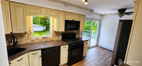 10 Columbia Place Parlin NJ 08859