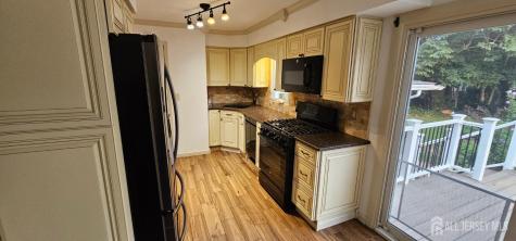10 Columbia Place Parlin NJ 08859
