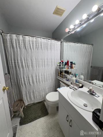 2210 Timber Ridge Court Sayreville NJ 08859