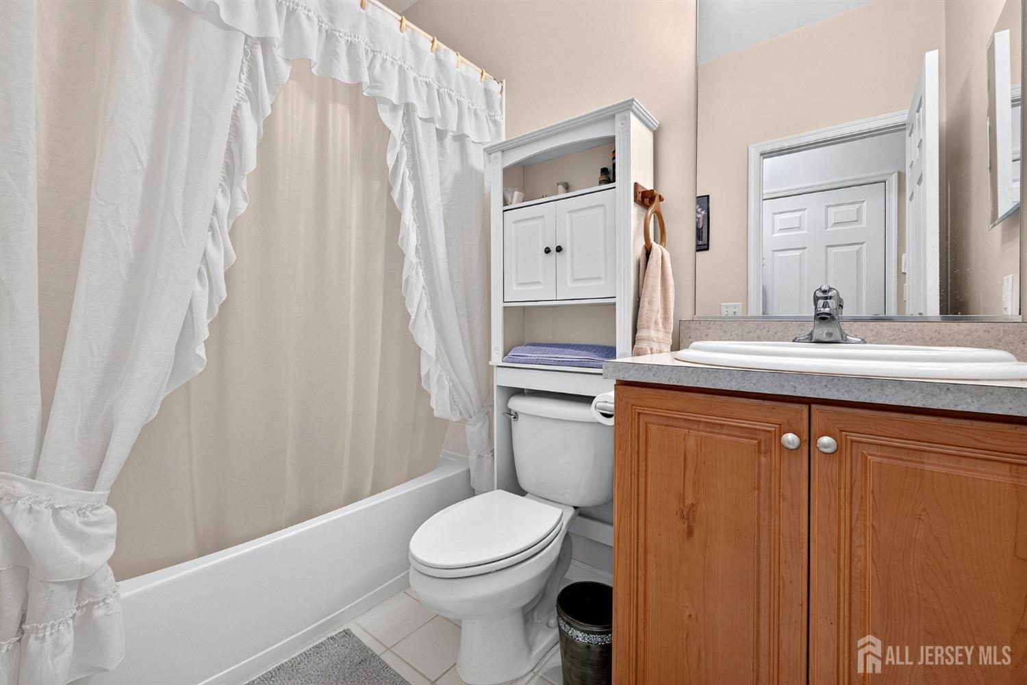 53 Prusakowski Boulevard Parlin NJ 08859