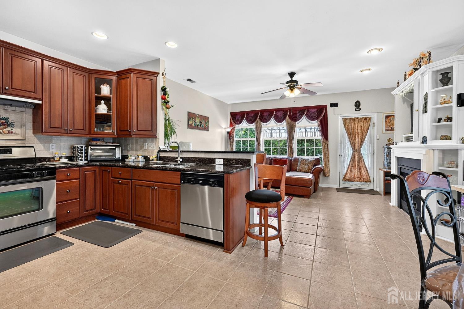 53 Prusakowski Boulevard Parlin NJ 08859