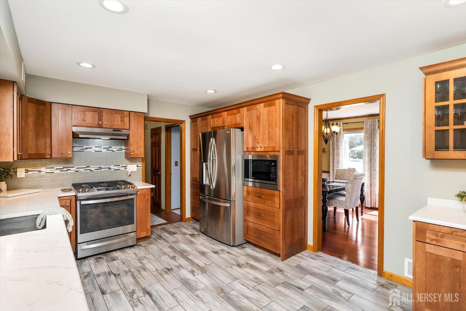 10 Timber Wolf Drive Hamilton NJ 08620