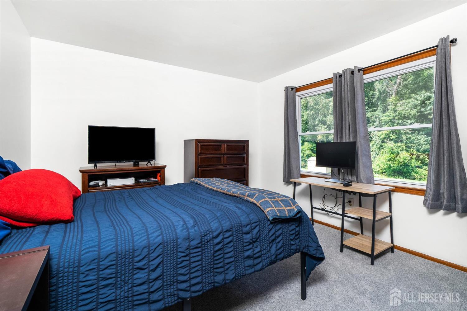 10 Timber Wolf Drive Hamilton NJ 08620