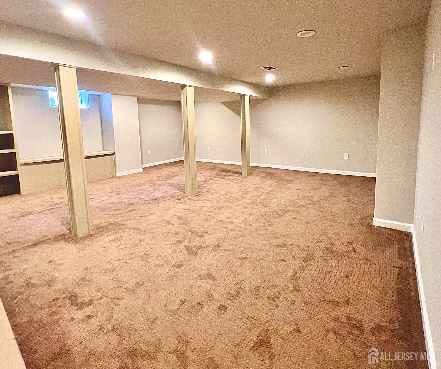 10 Timber Wolf Drive Hamilton NJ 08620