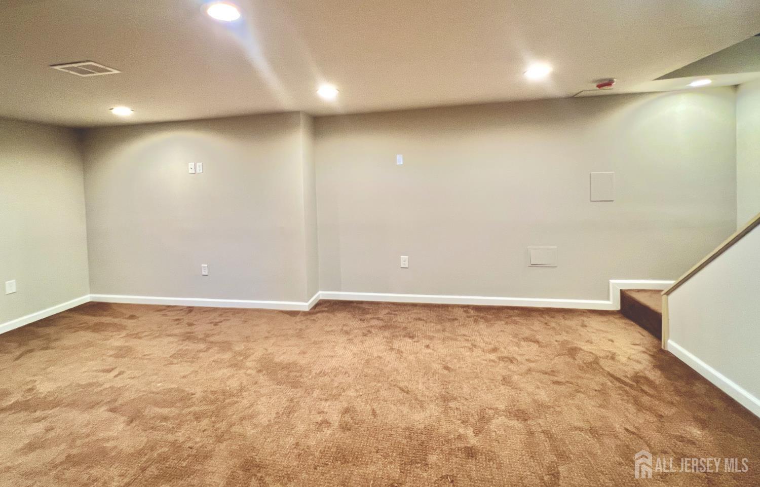 10 Timber Wolf Drive Hamilton NJ 08620