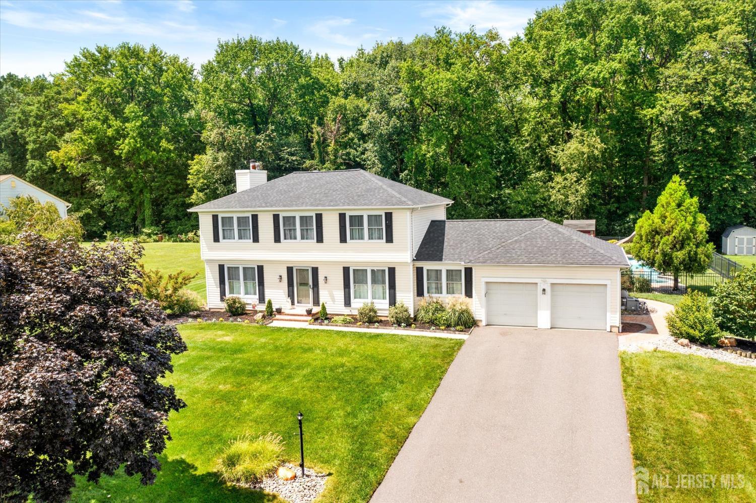 10 Timber Wolf Drive Hamilton NJ 08620
