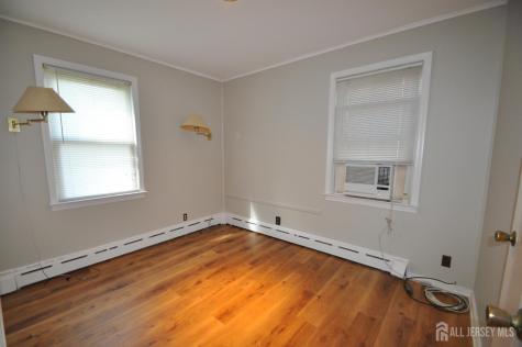 213 Old Post Road Edison NJ 08817