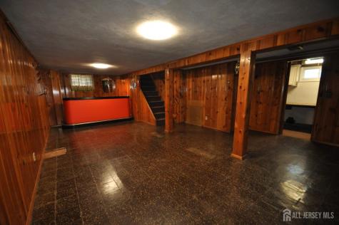 213 Old Post Road Edison NJ 08817