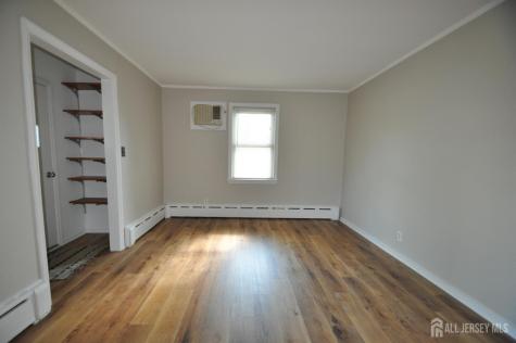 213 Old Post Road Edison NJ 08817