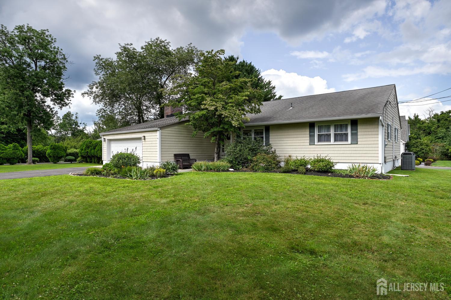29 1st Street Franklin NJ 08873