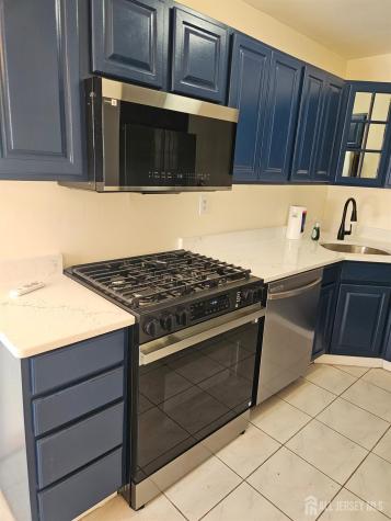 312 Woodruff Avenue Avenel NJ 07001