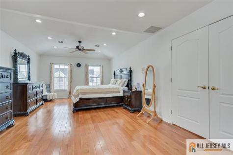 53 Kelly Way South Brunswick NJ 08852