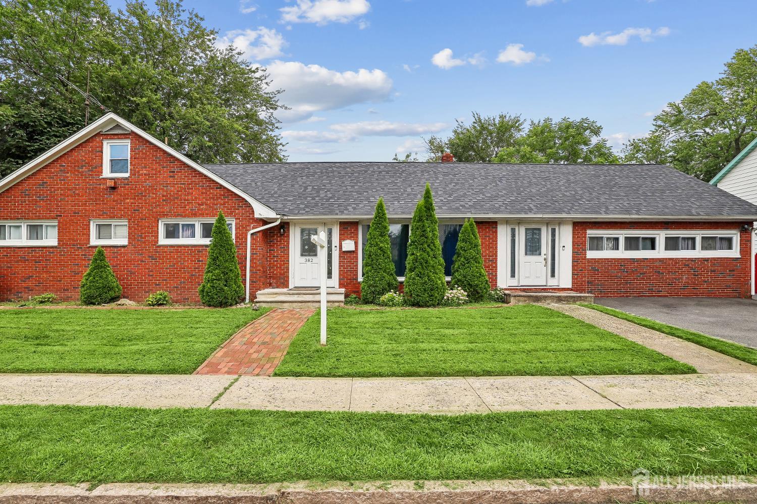 382 Amherst Street East Orange NJ 07018
