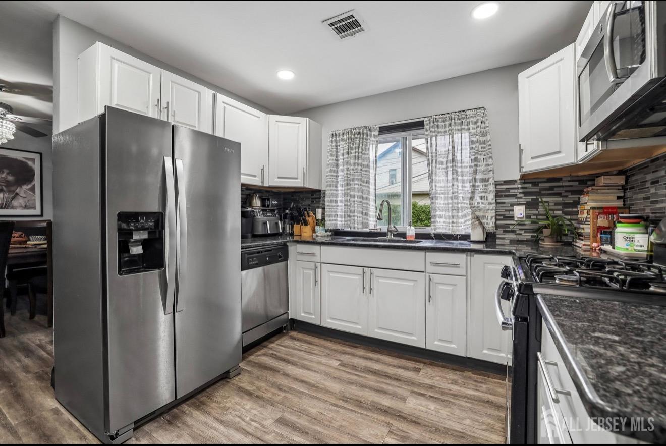 382 Amherst Street East Orange NJ 07018