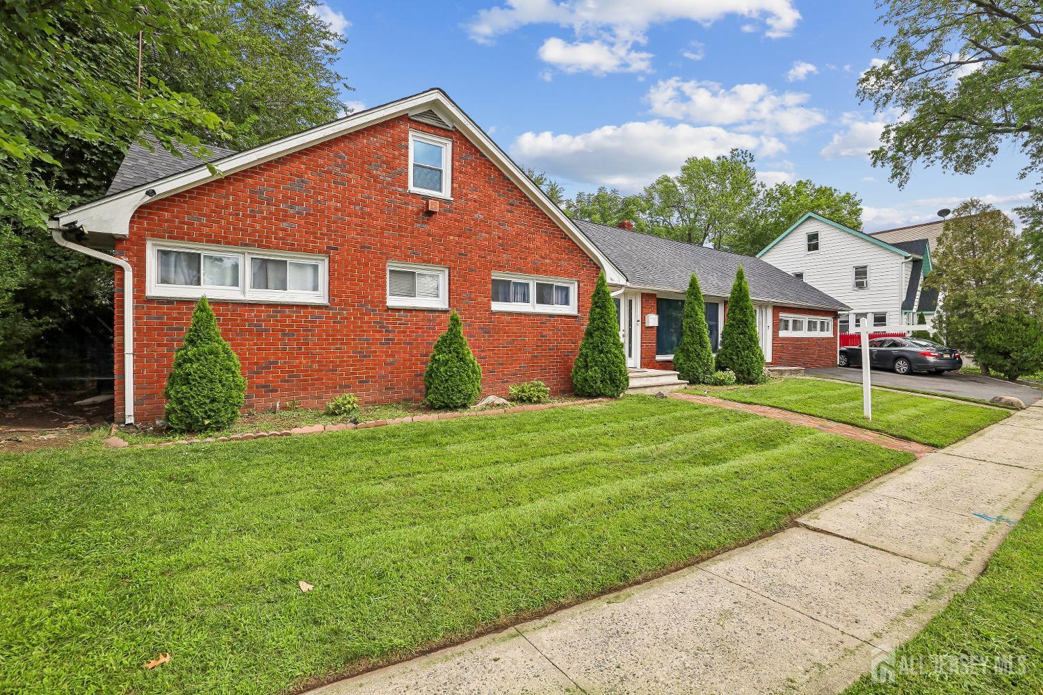 382 Amherst Street East Orange NJ 07018