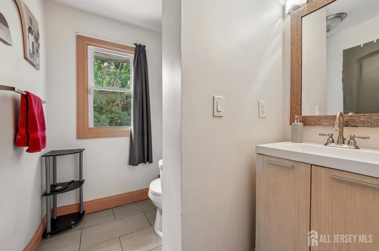 382 Amherst Street East Orange NJ 07018