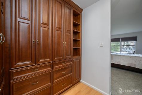 675 Raritan Road Clark NJ 07066