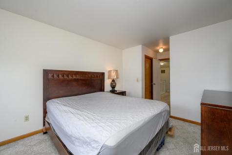 675 Raritan Road Clark NJ 07066