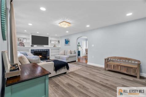 785 3rd Street Dunellen NJ 08812