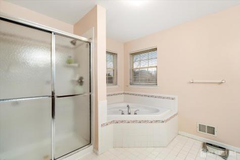 33 Yorktown Road South Brunswick NJ 08852