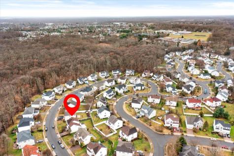 33 Yorktown Road South Brunswick NJ 08852