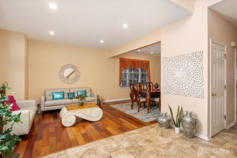 33 Yorktown Road South Brunswick NJ 08852